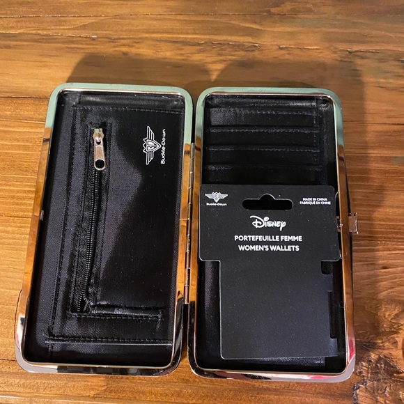 NWT Timon wallet - Picture 2 of 4